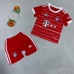 Bayern Munich Home kit for kids 22/23: When you give your little one this adidas Bayern Munich 2022/23 Home Mini Kit, their newfound loyalty will be evident.