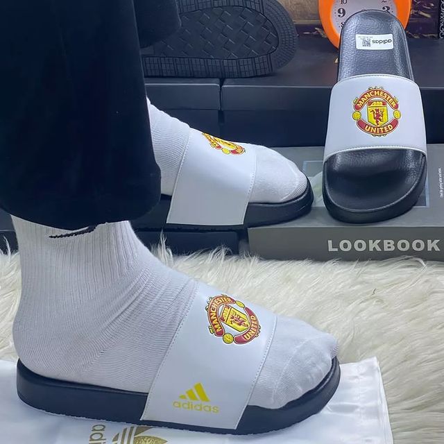 Adidas Manchester United Slide